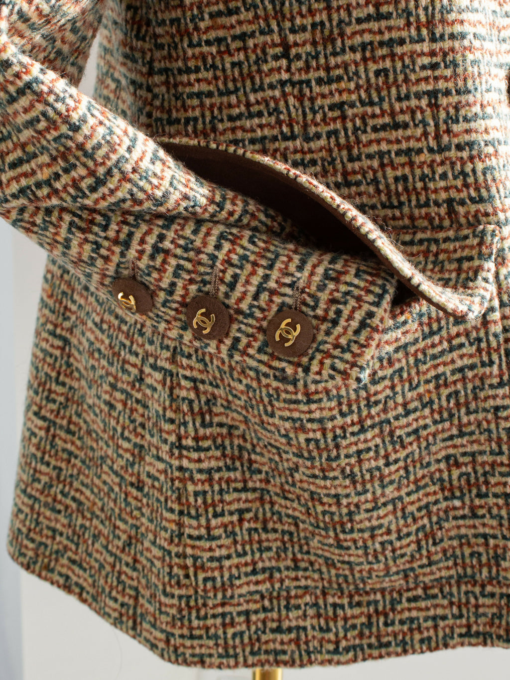Chanel Vintage F/W 1992 English Tweed Suede Brown CC Gold Runway Jacket