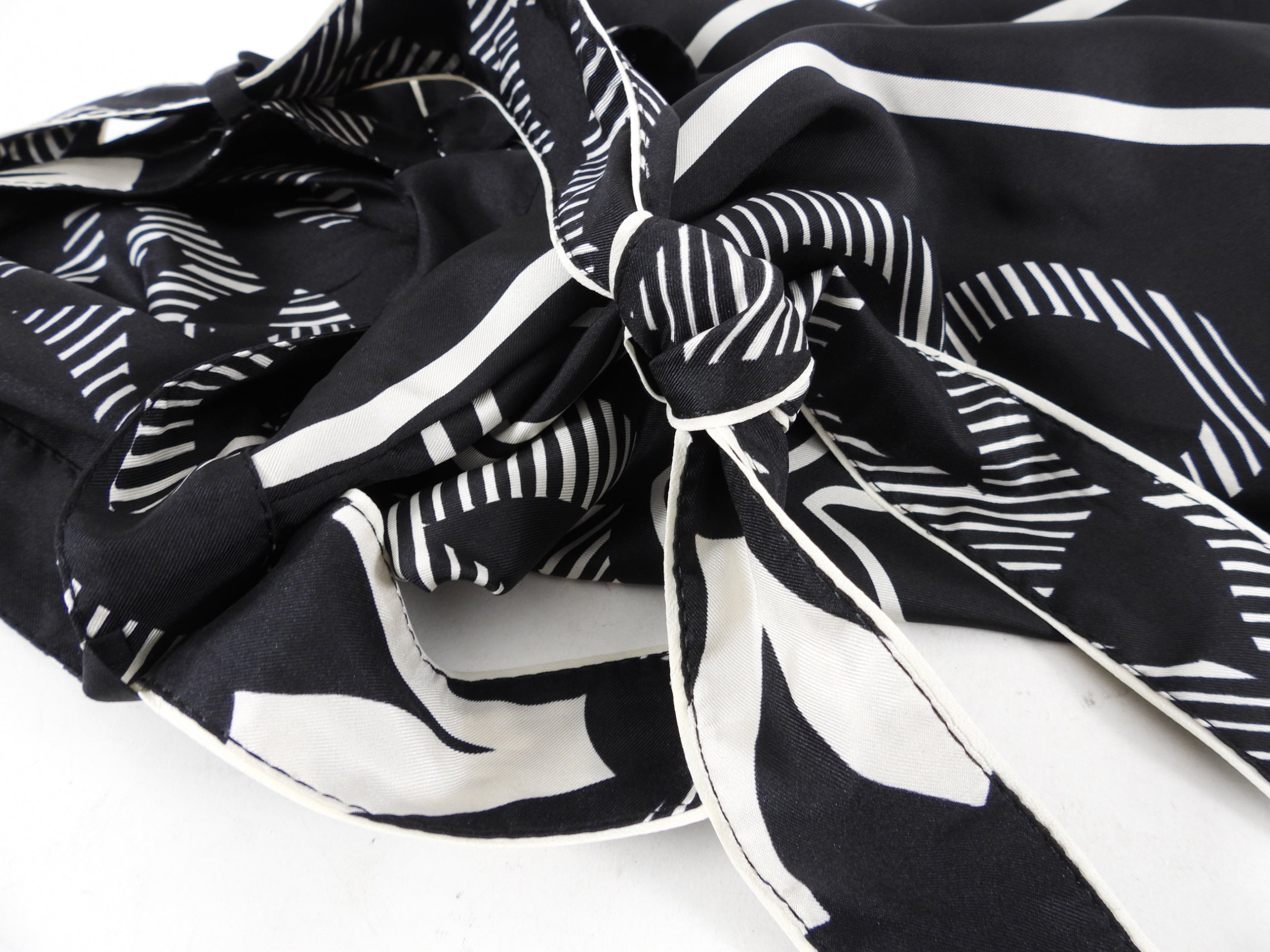 Valentino Black and White Silk Logo Skirt - 8