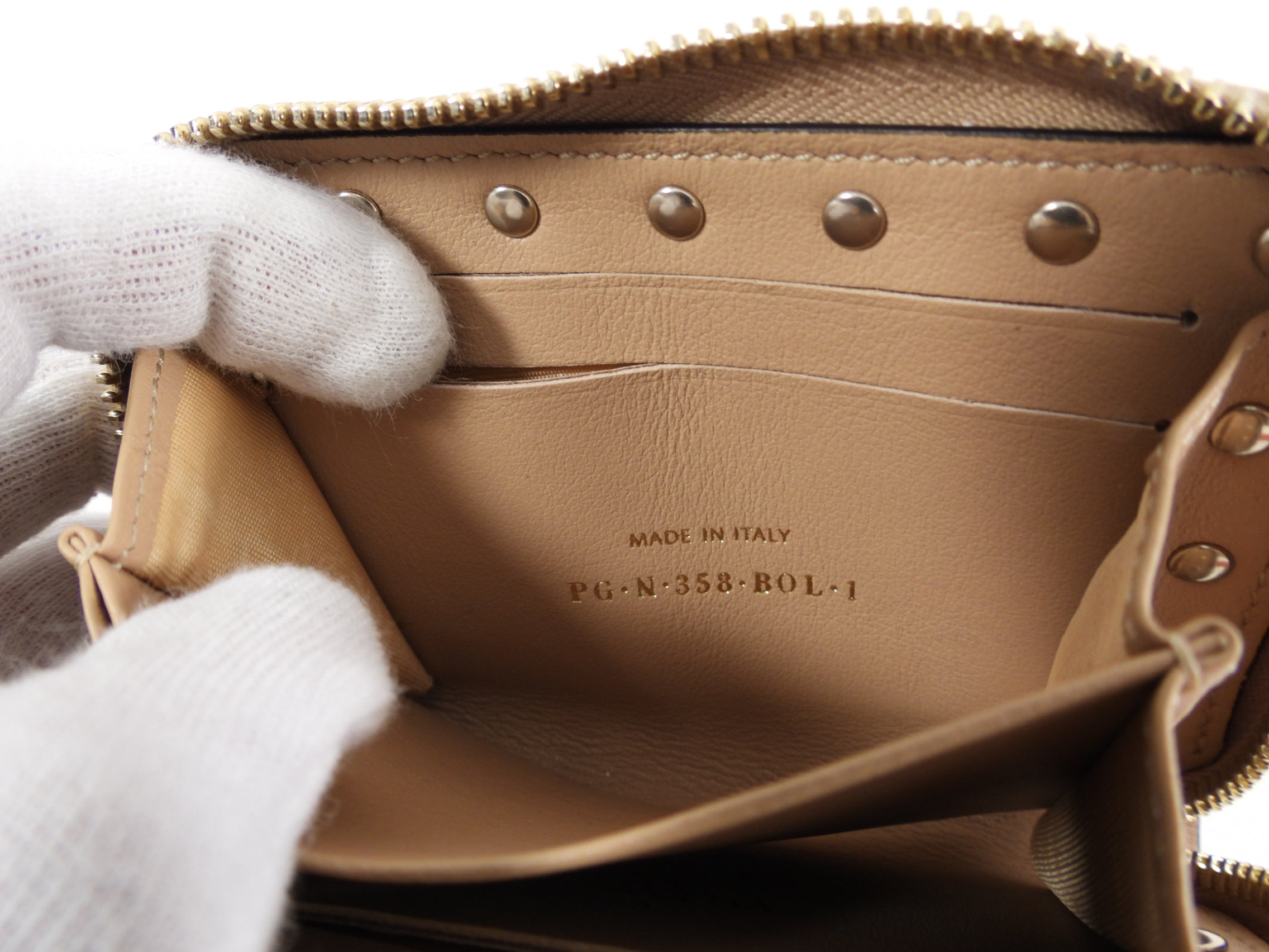 Valentino Nude Rockstud Leather Small Zip Wallet
