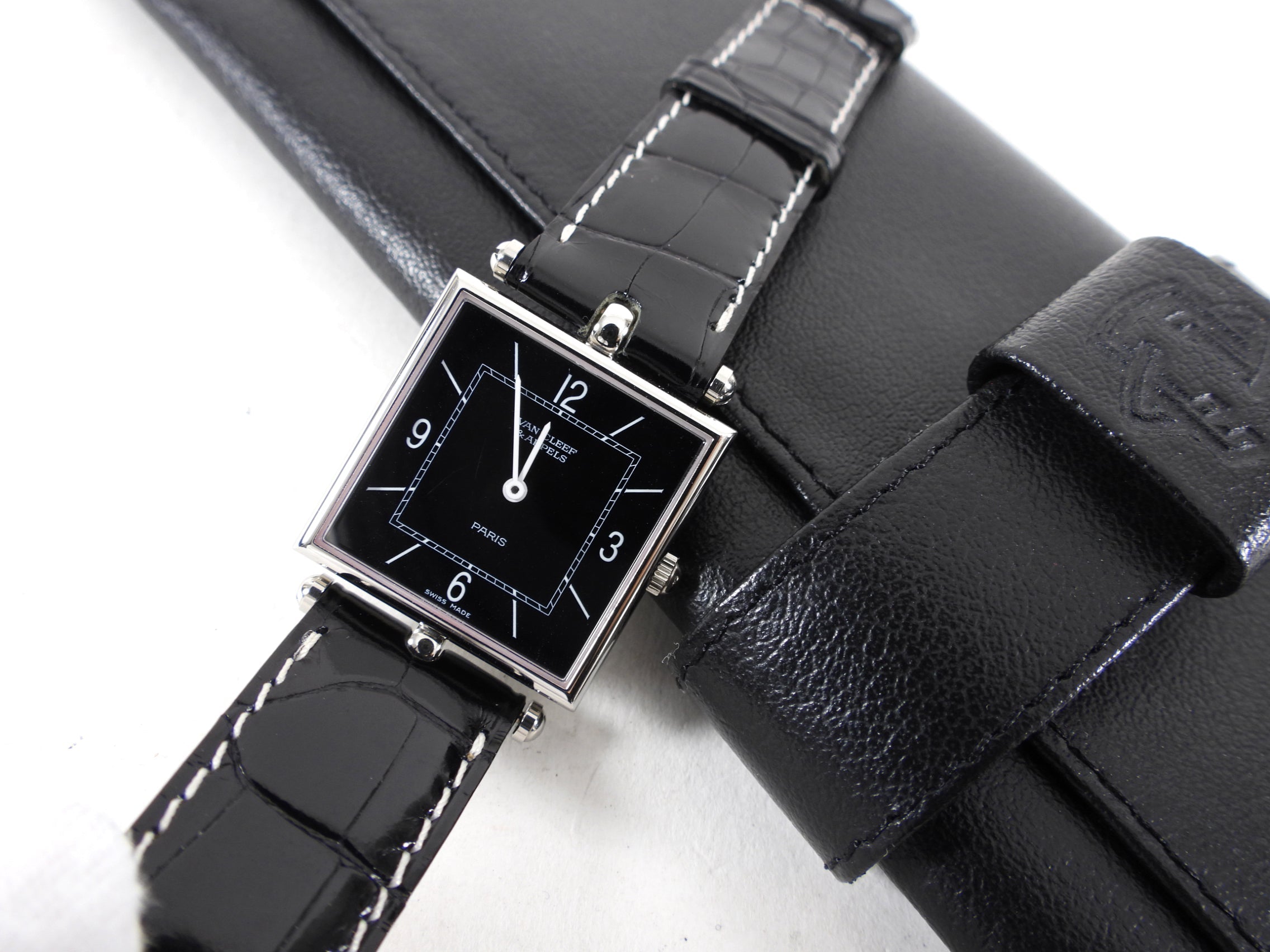 Van Cleef & Arpels Vintage 1998 Classique Black Watch