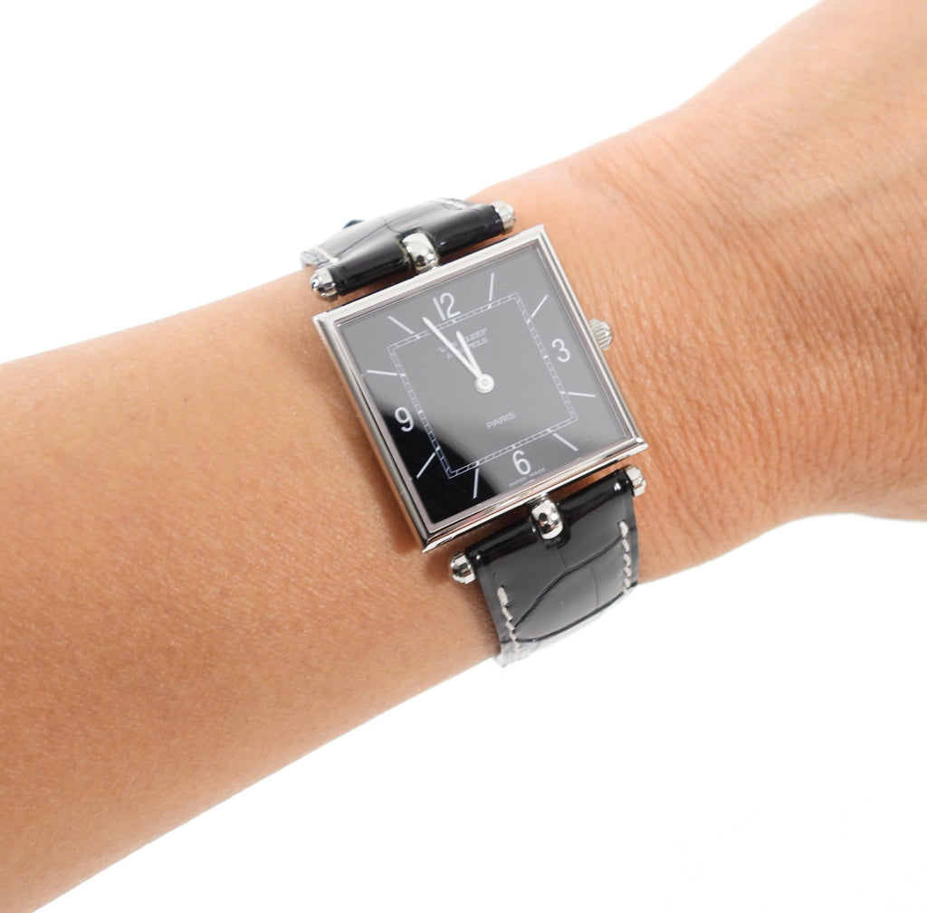 Van Cleef & Arpels Vintage 1998 Classique Black Watch
