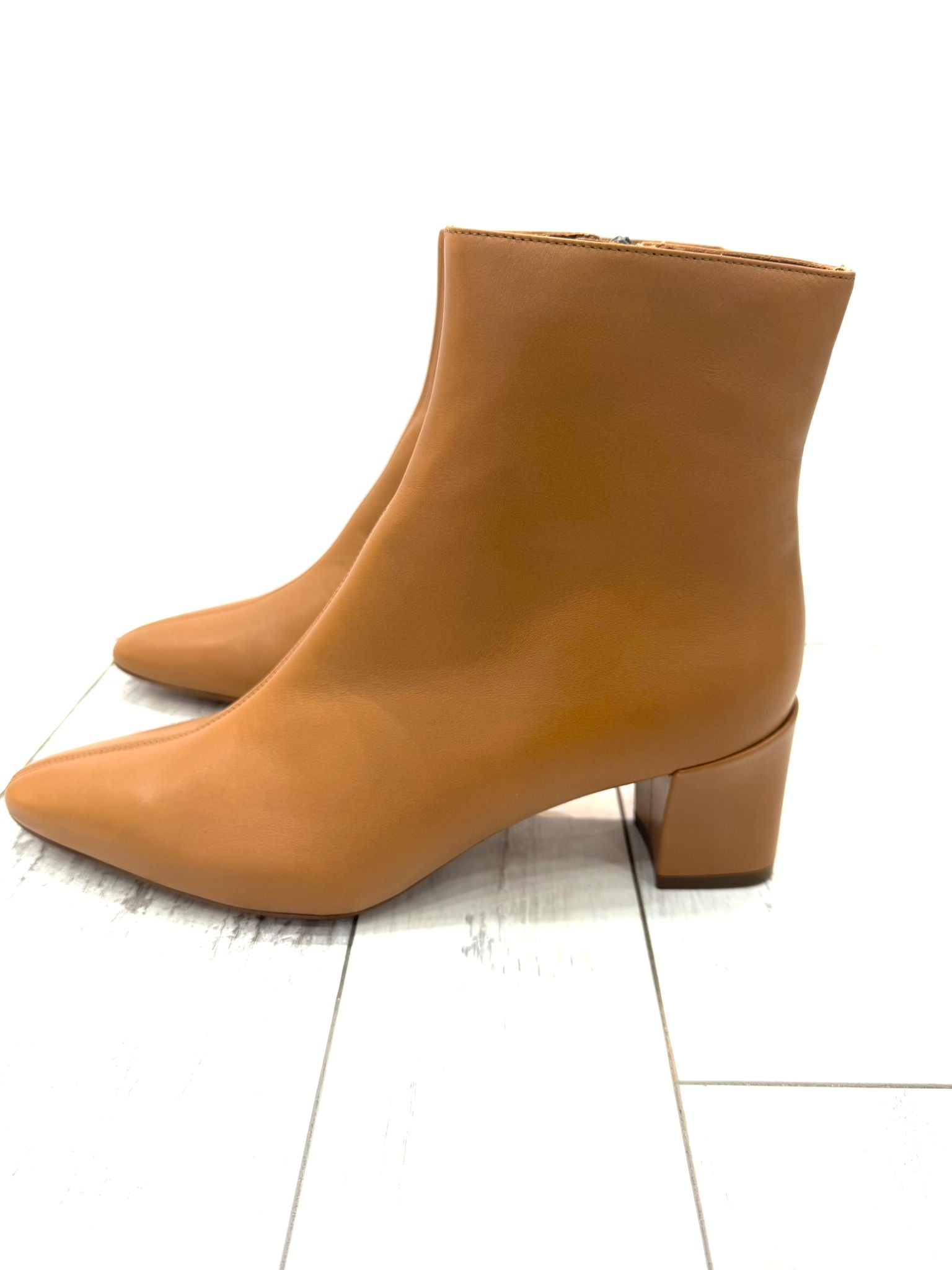 VINCE LANICA WOMEN'S LEATHER LANICA BOOTS