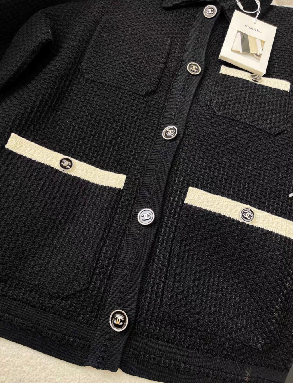 Chanel 24P black white edge knitted igan
