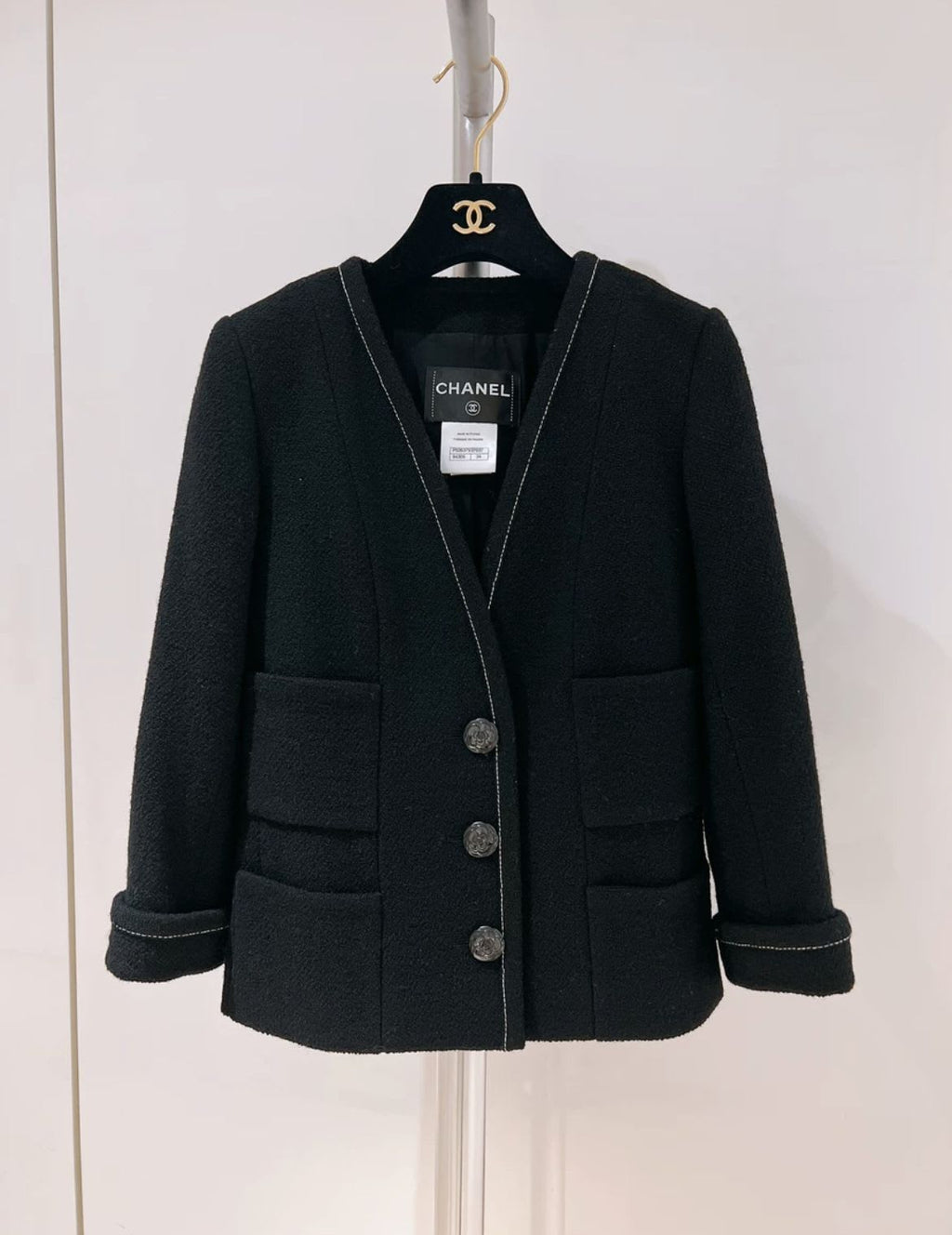 Chanel AW15 black jacket four-pocket tweed suit