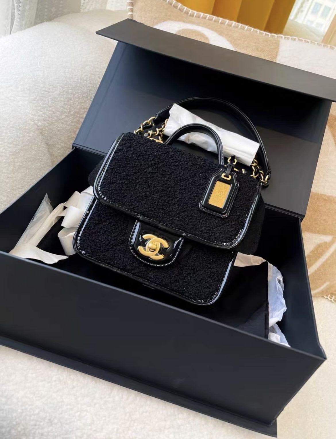 Chanel 22AW black tweed patent leather chain bag