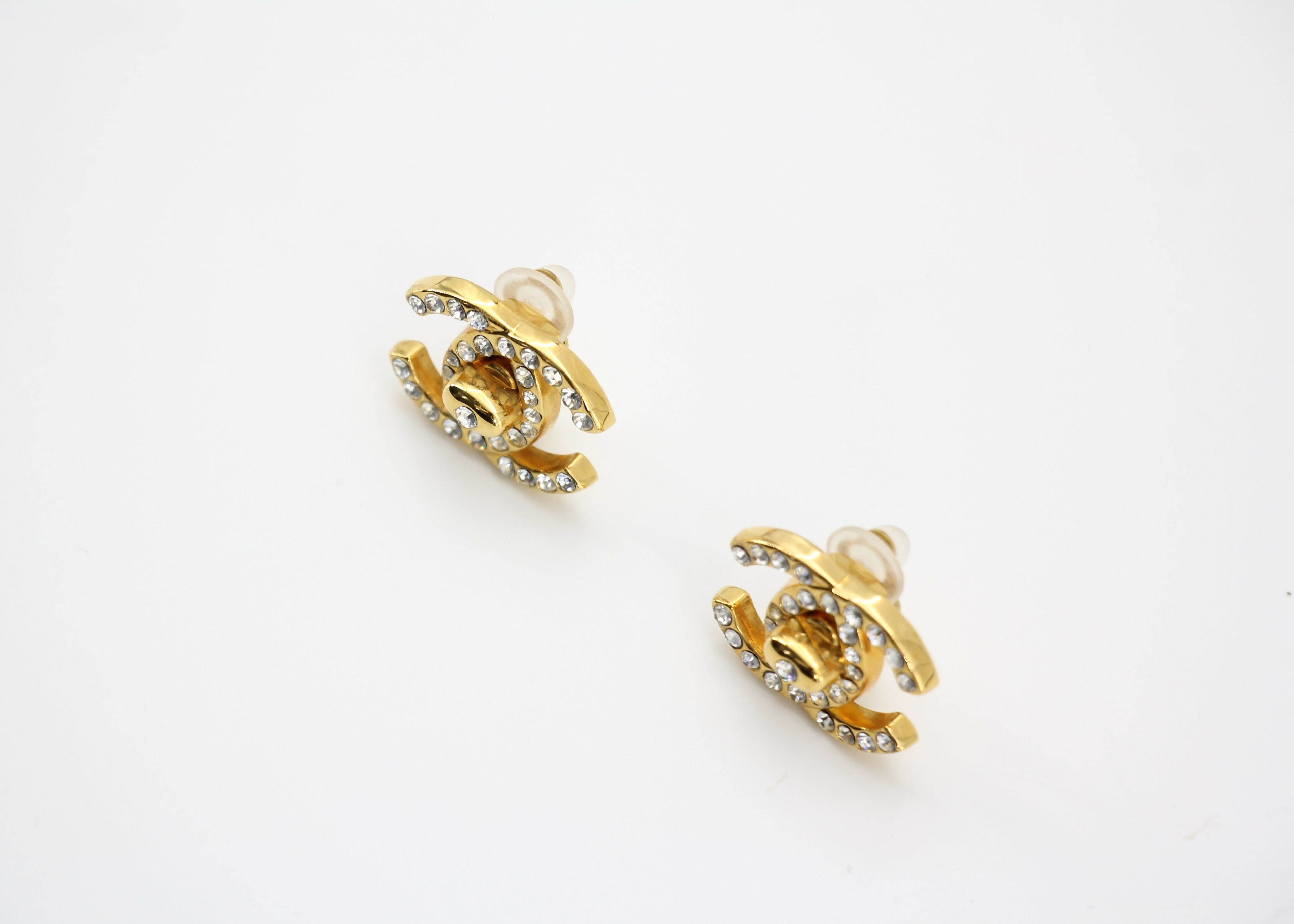 Chanel Vintage 96A Rhinestone & Gold-plated Backpack Buckle CC Clip-on Earrings