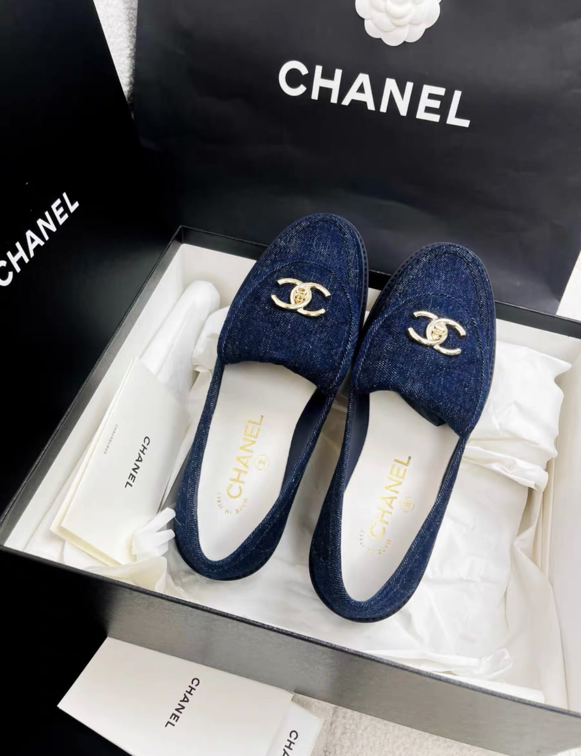 Chanel 24ss dark blue denim mocassin