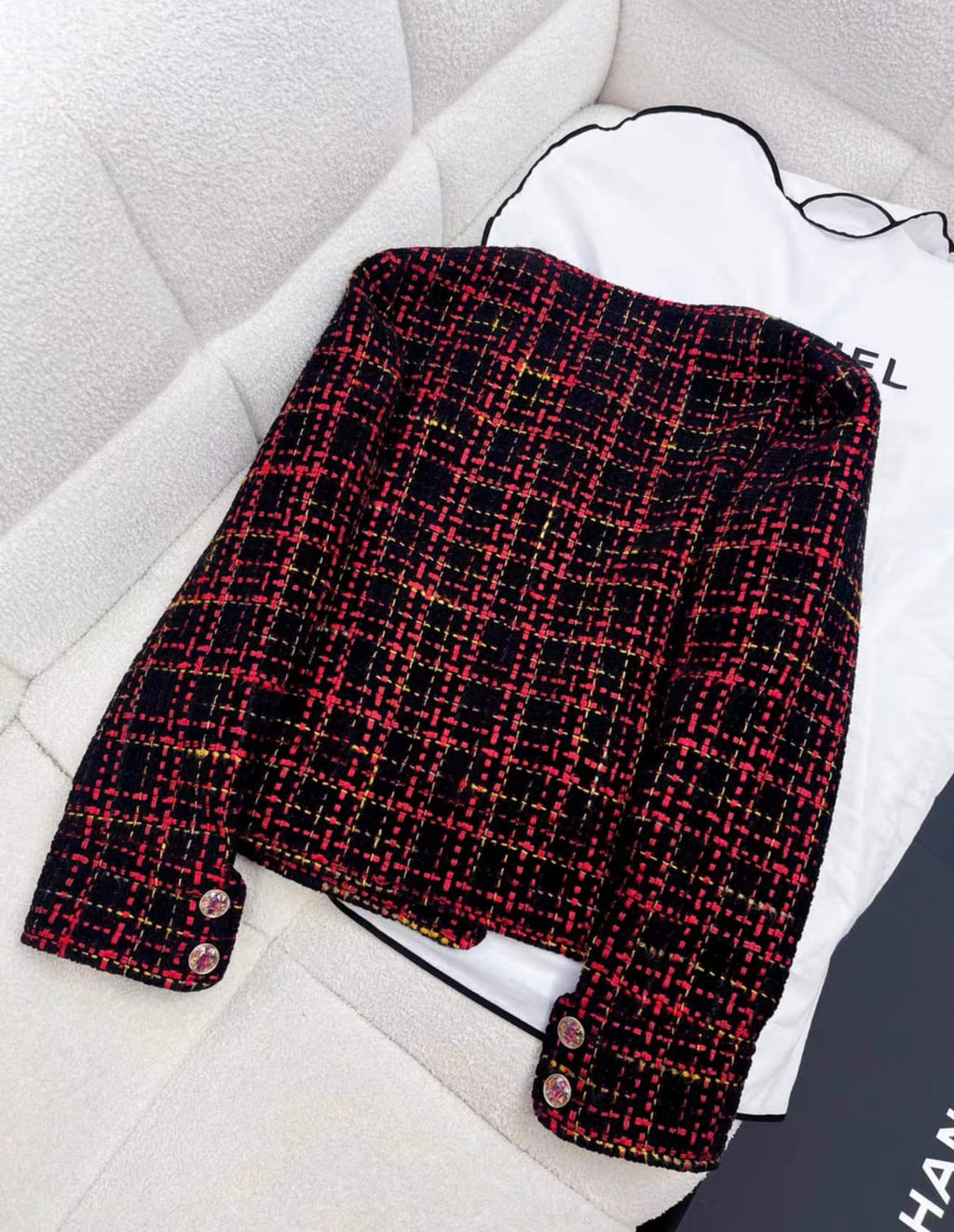 Chanel 22K red and black plaid tweed jacket size 34