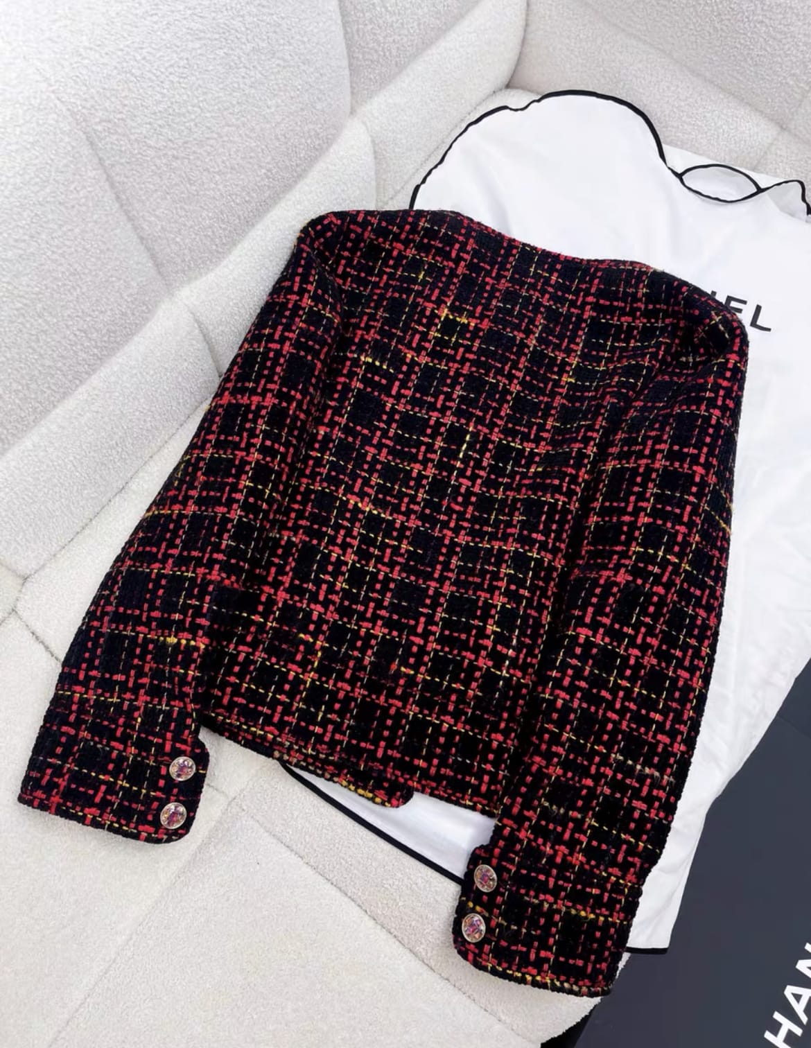 Chanel 22K red and black plaid tweed jacket size 34