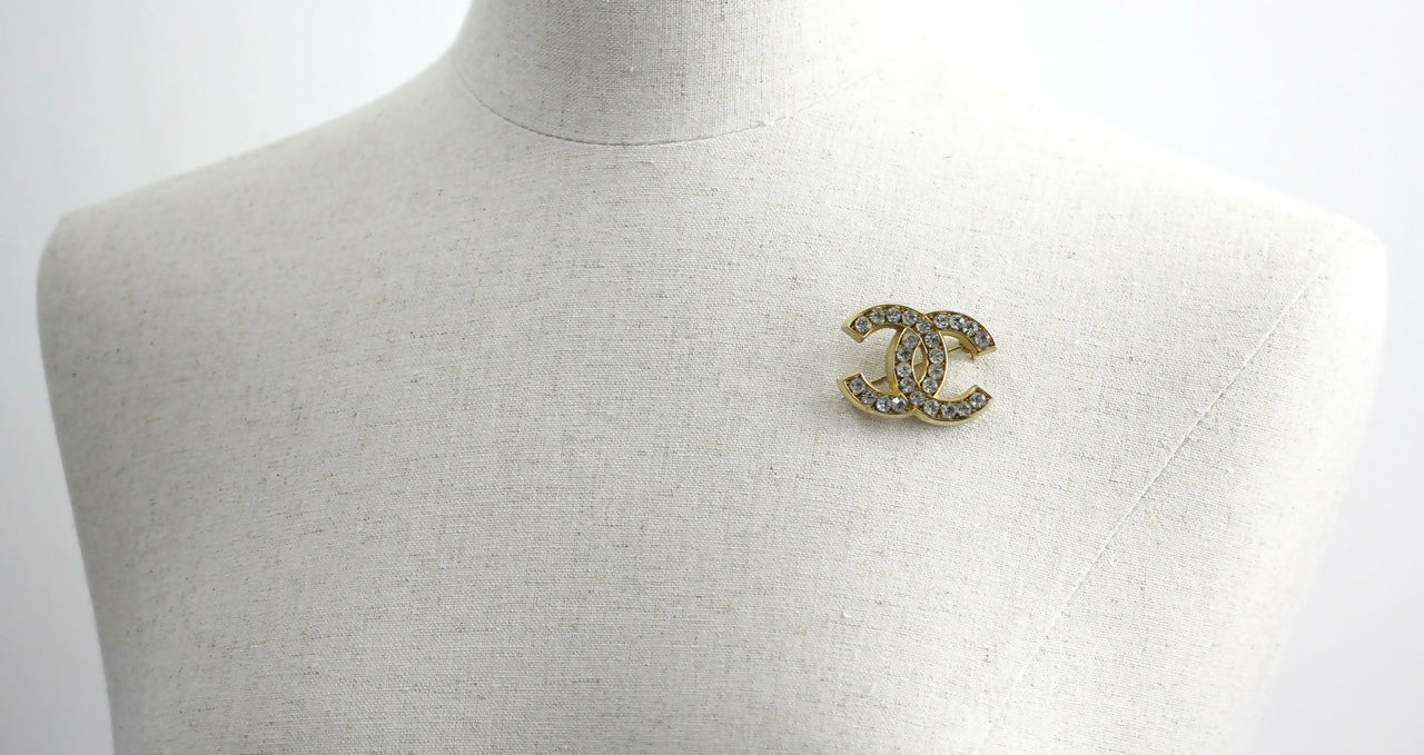 Chanel Vintage 1954-71 Rhinestone Gold-plated CC Logo Brooch