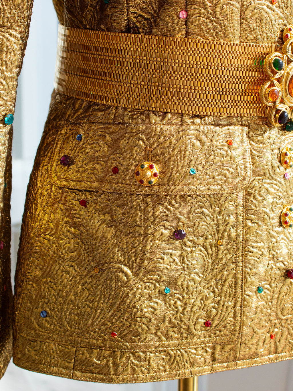 Museum Chanel Vintage F/W 1996 Gold Brocade Mughal Jeweled Gripoix 96A Jacket