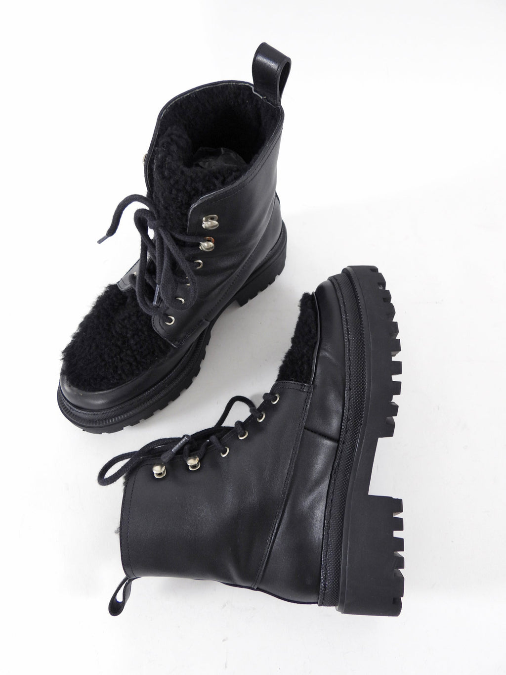 Yves Solomon Black Shearling Leather Ankle Boots - 37