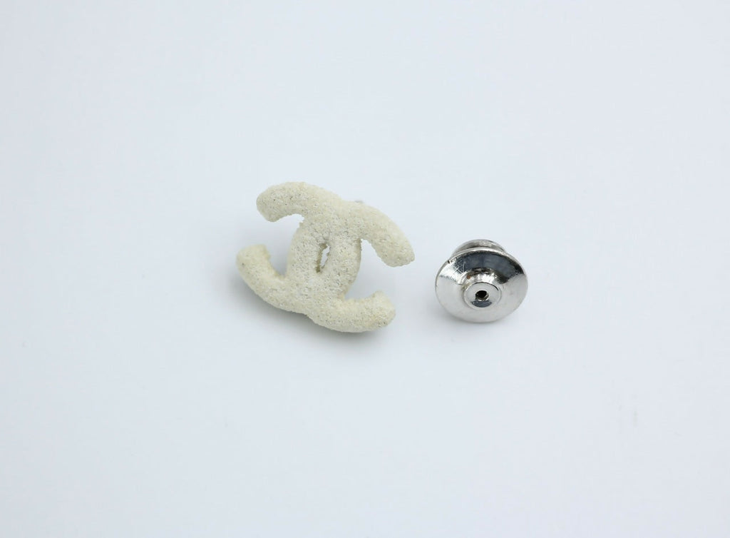 Chanel Vintage 03A Metal White Frosted CC Brooch