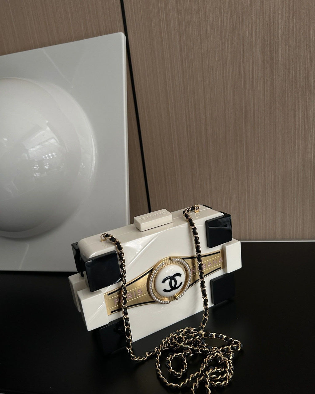 Limited Edition Chanel double-sided pearl acrylic bag