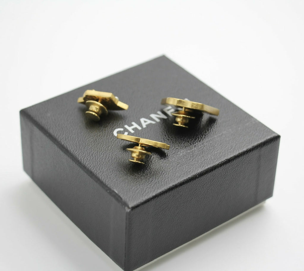 Chanel Vintage 02A Enamel Three-piece Hat Clothing CC Brooch